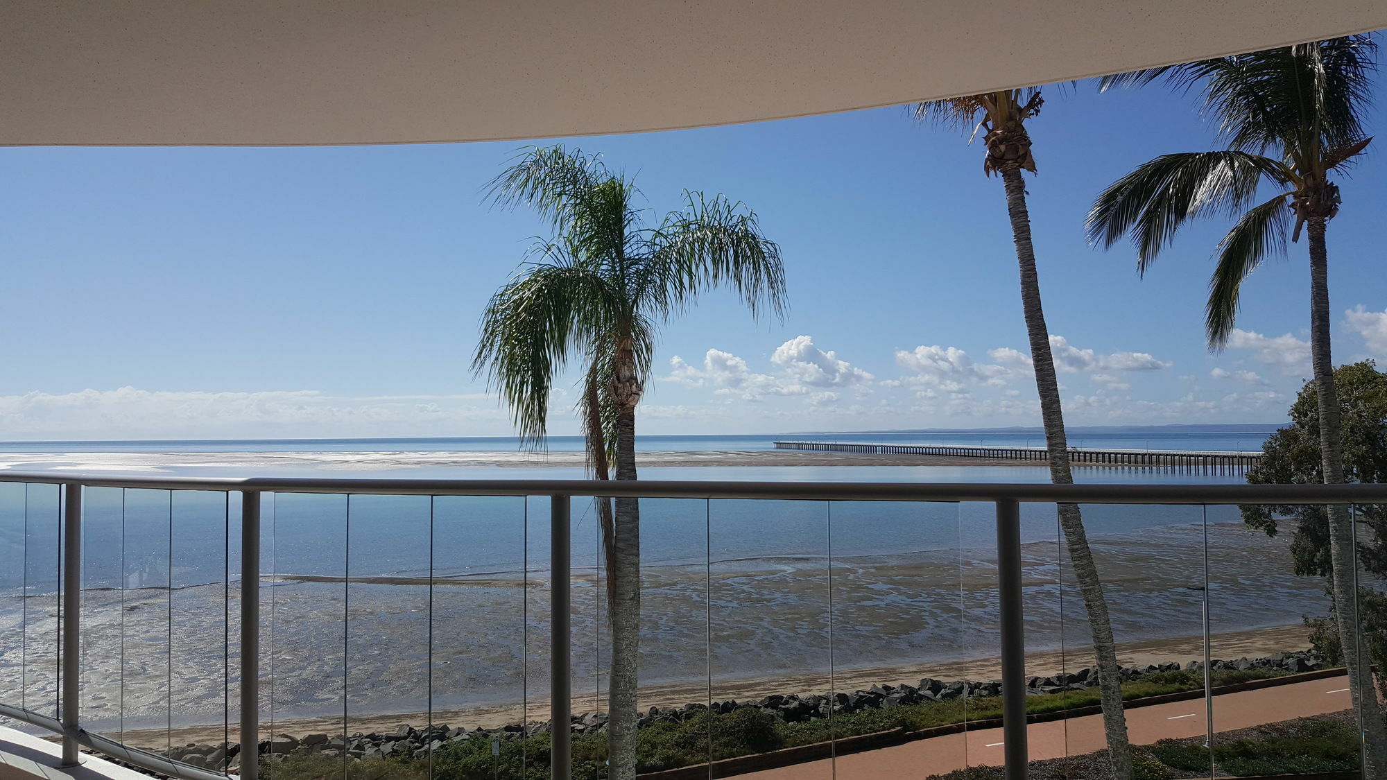 Pier Resort Urangan Bagian luar foto